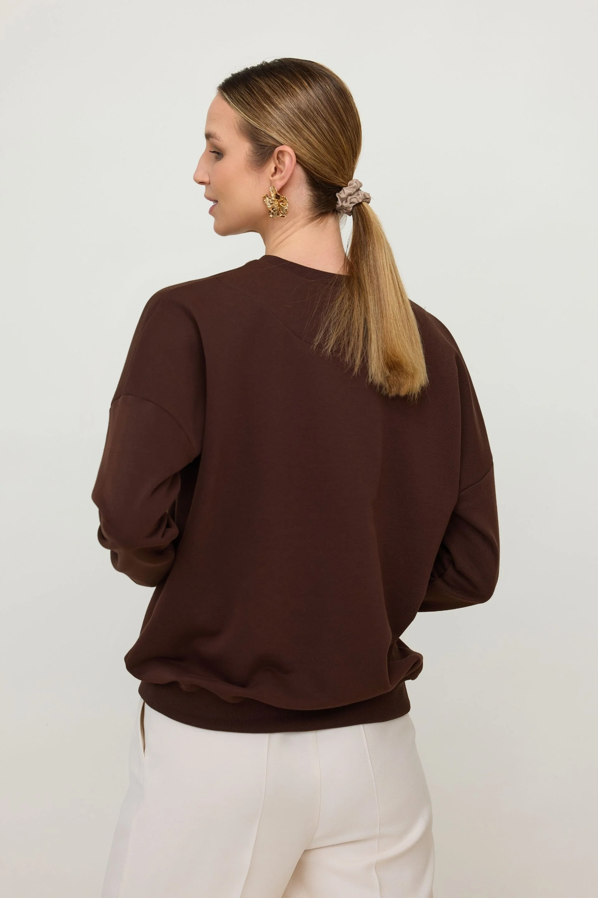 Bluza basic gorzka czekolada - Image 5