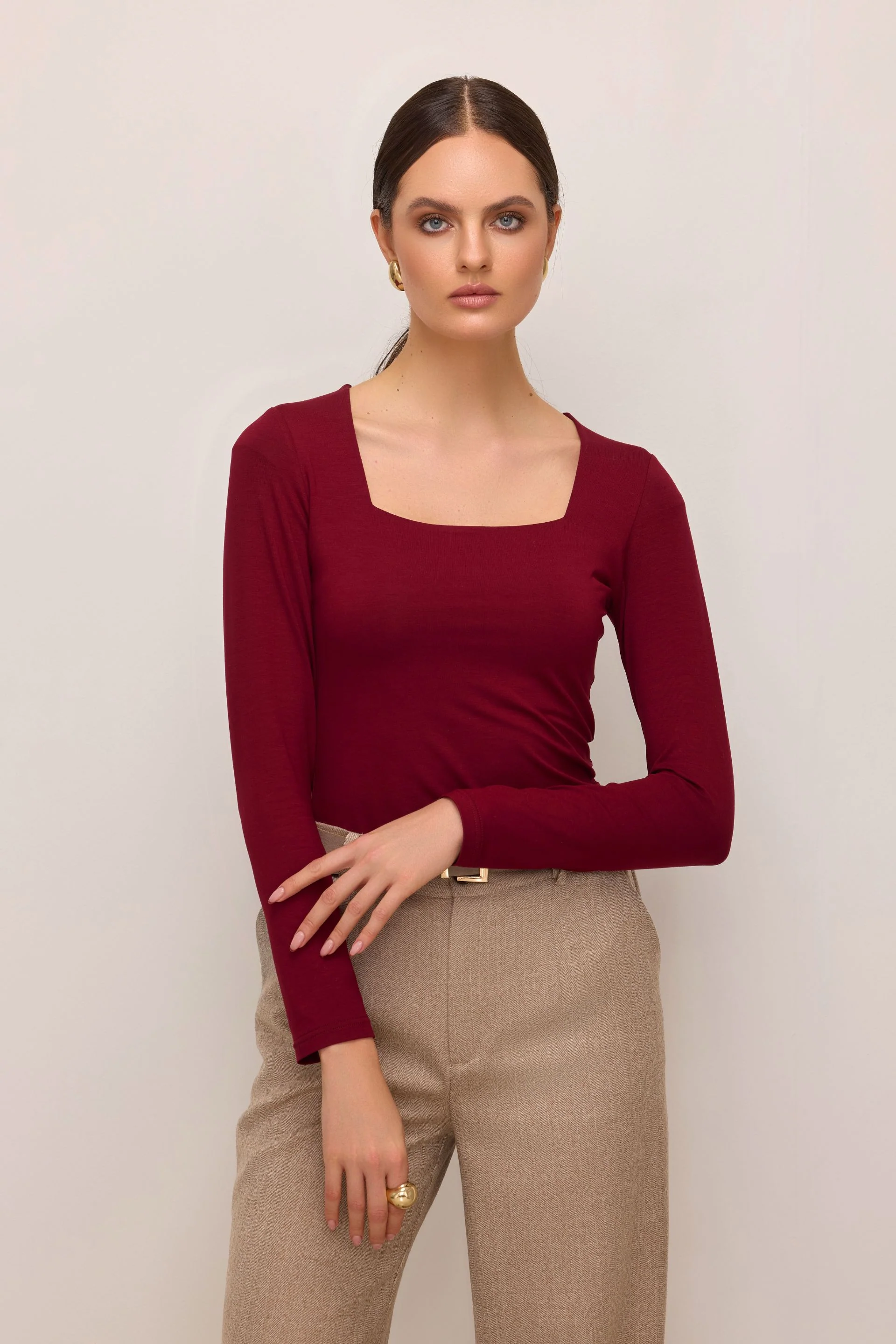 Bluzka z kwadratowym dekoltem burgund