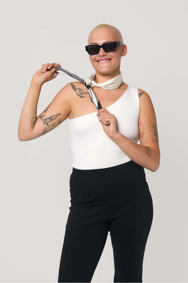 Body na jedno ramię śmietankowe - Image 4
