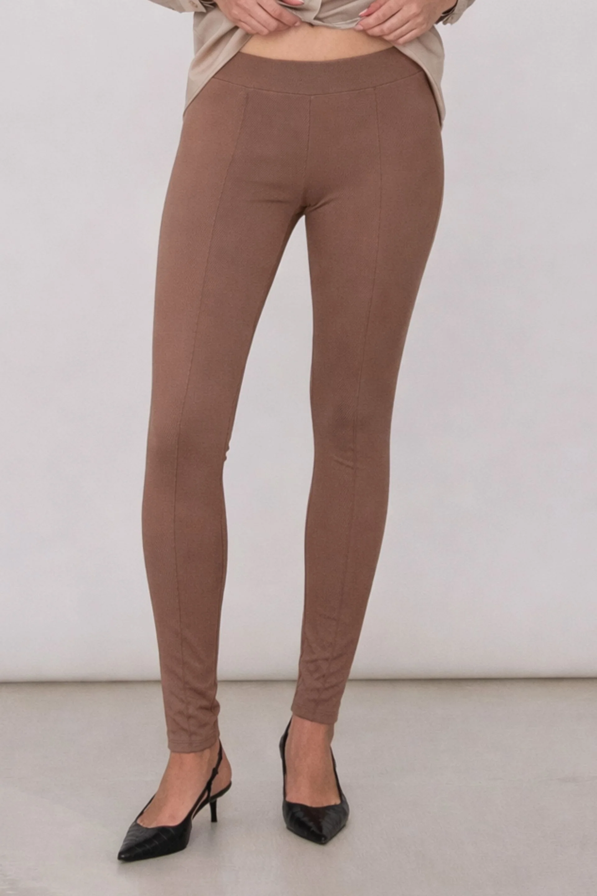 Legginsy z kantem z wiskozy cappucino - Image 4