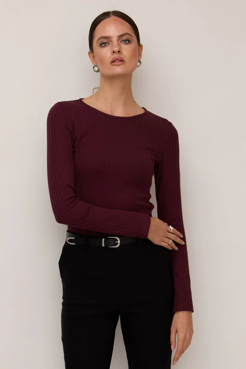 Longsleeve w szerszy prążek wiśniowy - Image 2