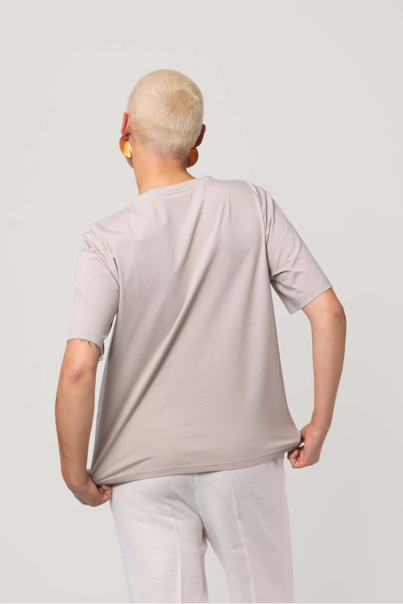 T-shirt o kroju pudełkowym z dekoltem typu v taupe - Image 3